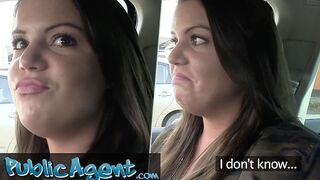 Diák lány hezitál a vad kültéri kalandban és a forró befejezésben