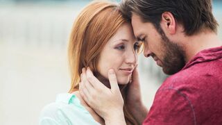 Vörös csábítók Michelle H és Red Fox érzéki dugása