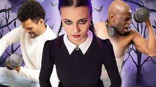 Dögös szerda félrelép egy hatalmas fekete élvezettel