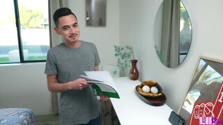 Legjobb barátnők Liz Jordan és Maya Woulfe ráveszik a mostohatestvért a vad hármasra