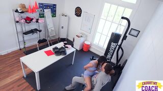 Kylie Rocket önbizalom-boostot akar, amit Bruce Venture óriási farka adhat meg neki - 2. évad 3. rész