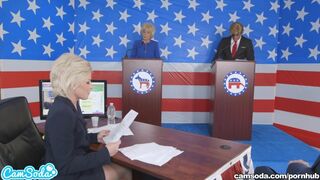 Parker Swayze és Bernie vad szexjátékában a Trump-Clinton paródiában