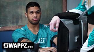 A sulis csaj és a pompomlány: mostoha nővérek pajkos cserebere kalandja