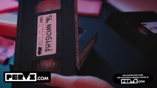 Melody és Willow a biztonsági őrnél - elveszett tárgyak felkutatása kemény farkkal